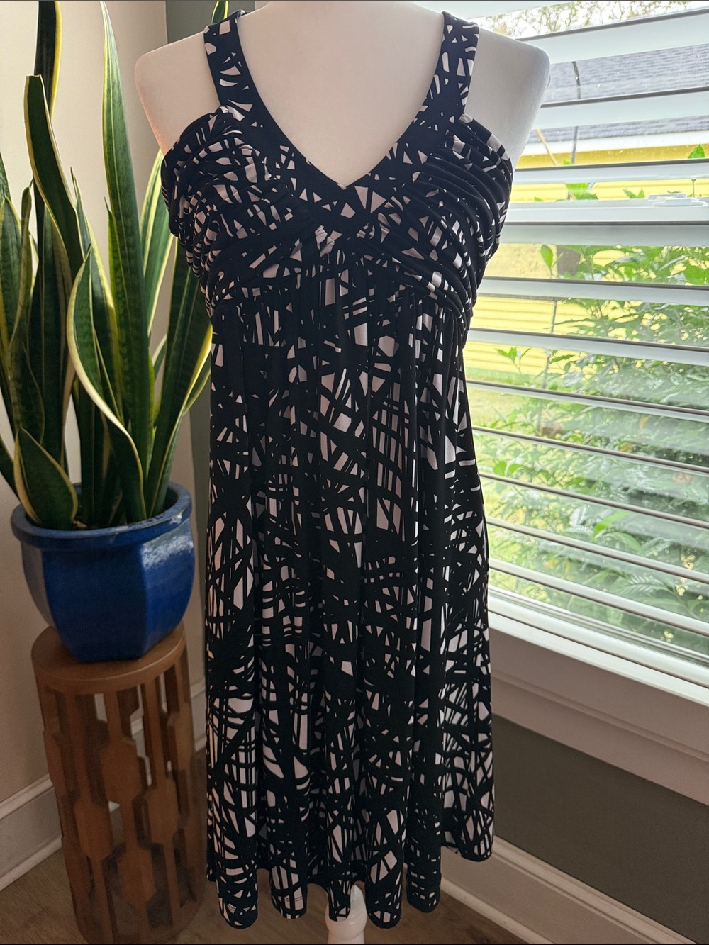Calvin Klein Black White Abstract Print Ruched Sleeveless Dress 🤍🖤